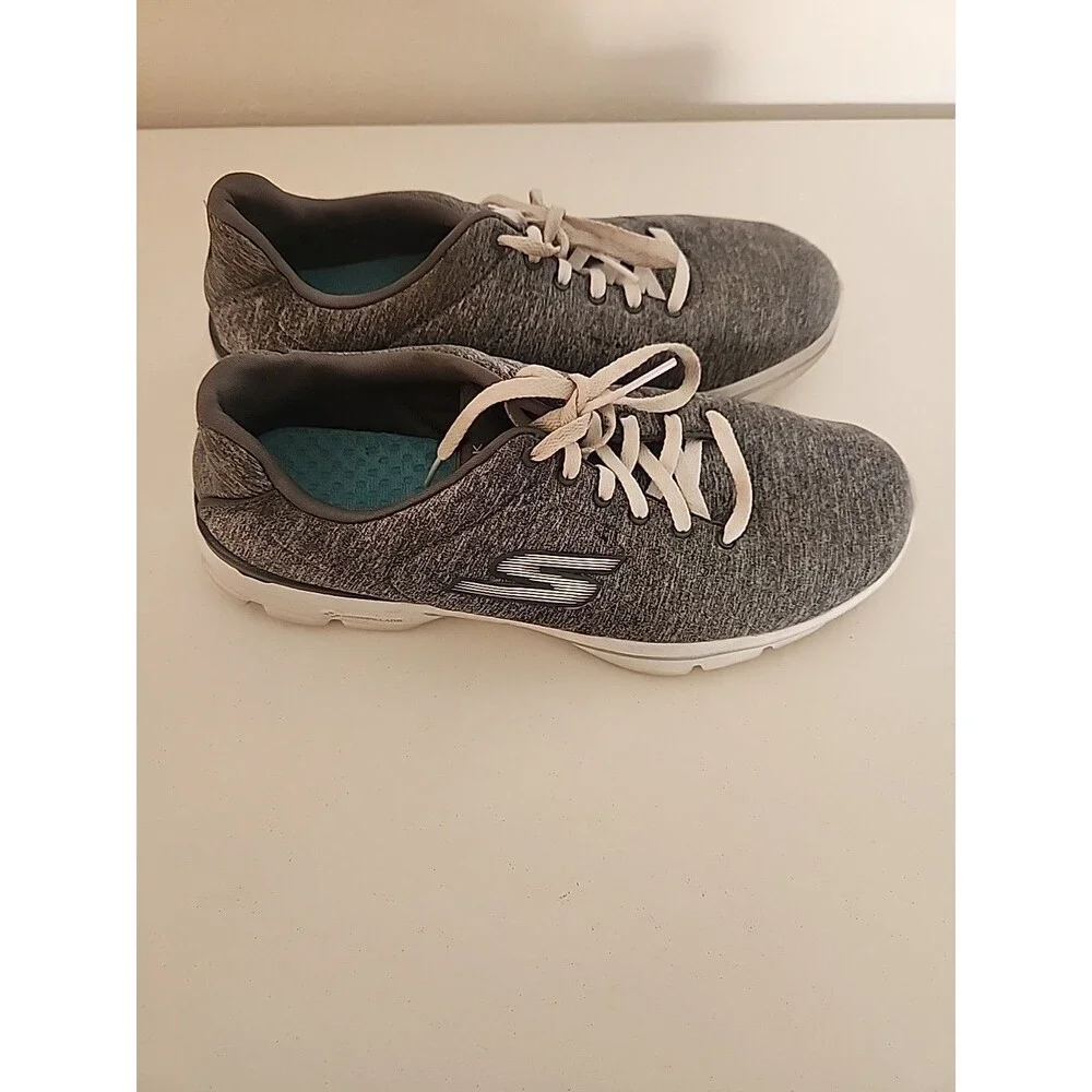 Skechers Gray Lightweight Memory Foam Sneakers Size 9.5